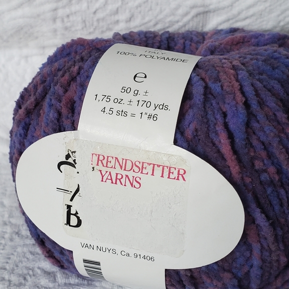 Discontinued Trendsetter Yarn - Bentley- 2 Skeins NWT - Picture 2 of 5
